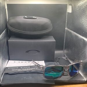 Oakley Holbrook Polarized Jade Sunglasses